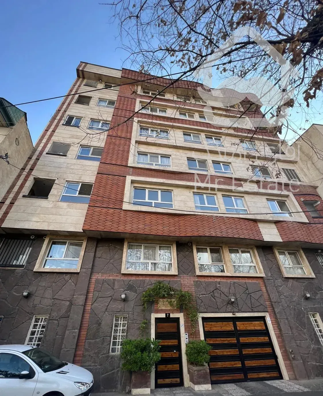 ازگل ۹۰ متر ۲ خوابه کوچه باغ