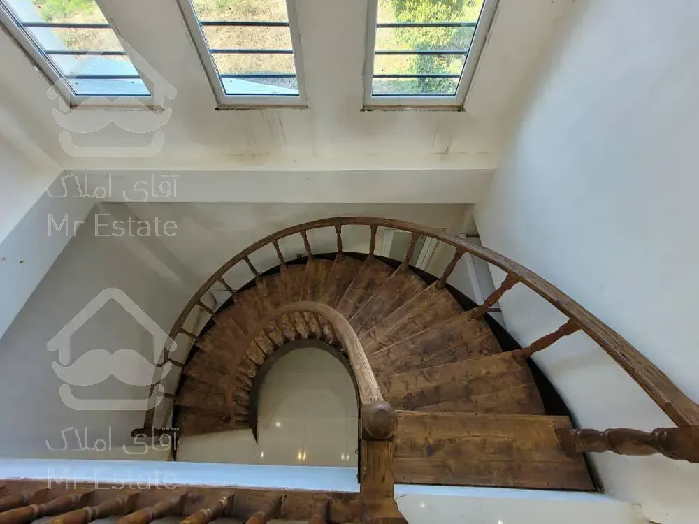 دوبلکس جنگلی سنددار