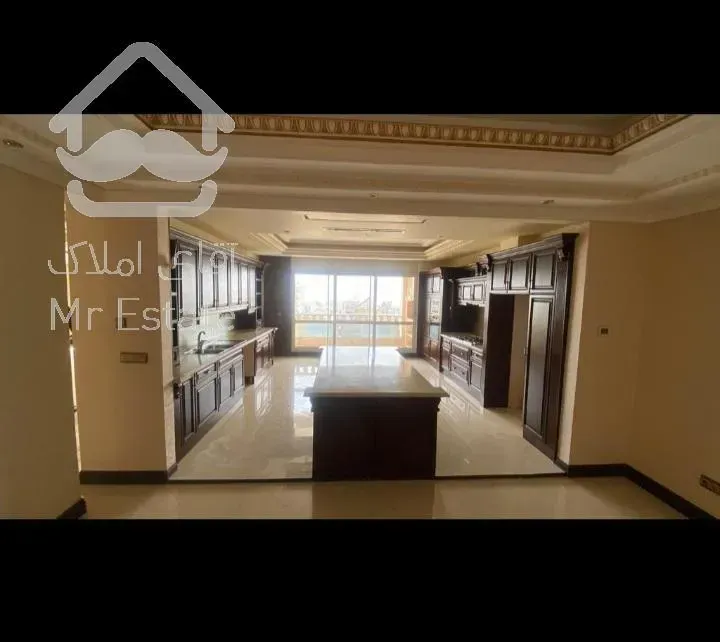 رهن و اجاره اپارتمان ۳۰۰متری در فرمانیه