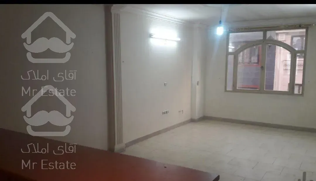 ۶۰متر/سالن پرده جنوبی/بسیار خوش نقشه/کم واحد