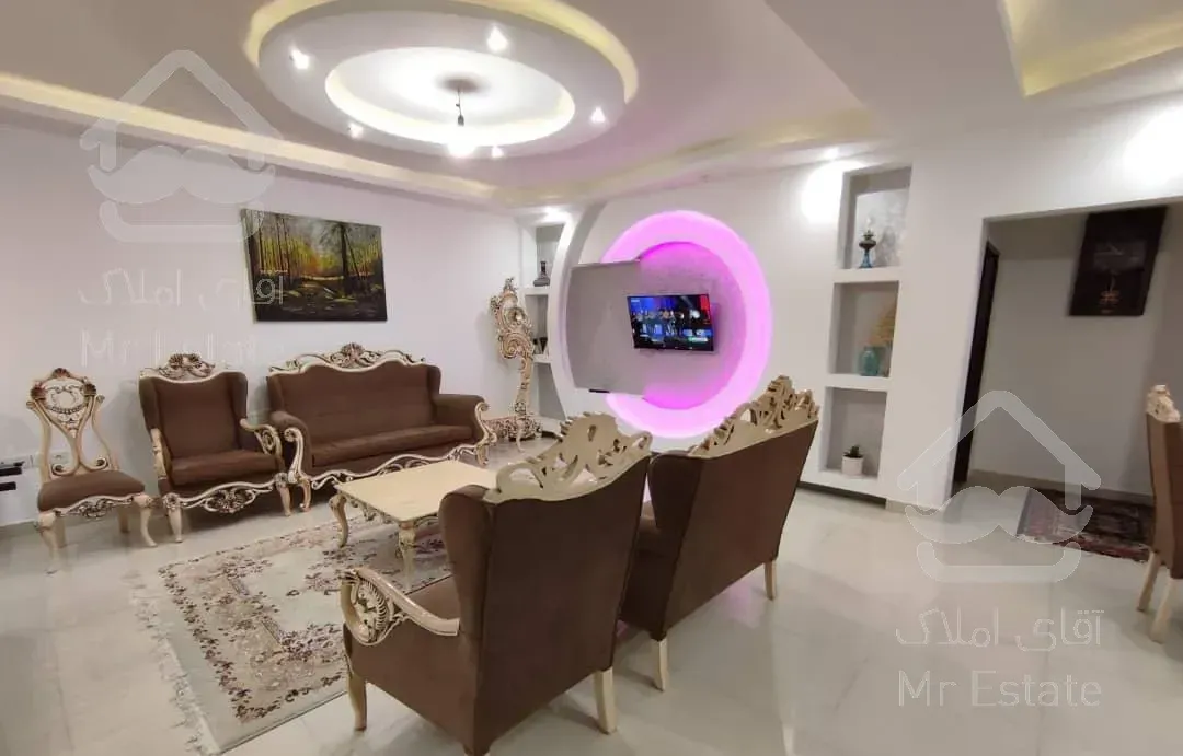 ویلا حیاط دار ۴خواب استخر دار مبلمان دارای بالکن