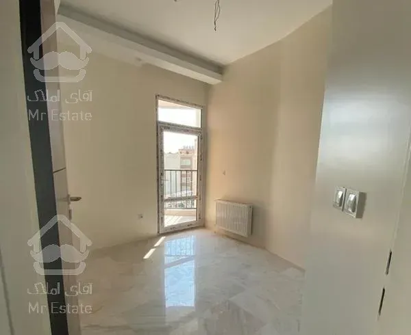 ۱۰۰ متر . دو خواب . کلید نخورده  در طبقات مختلف