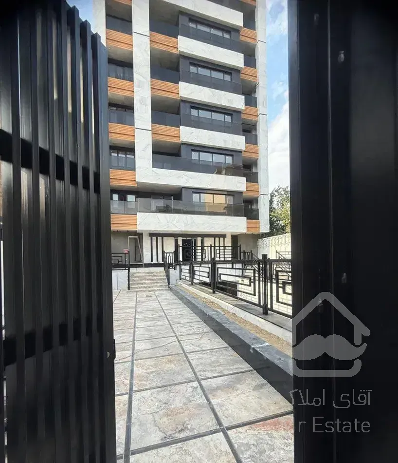 ۱۵۰ متری کلیدنخورده ارغوان شرقی