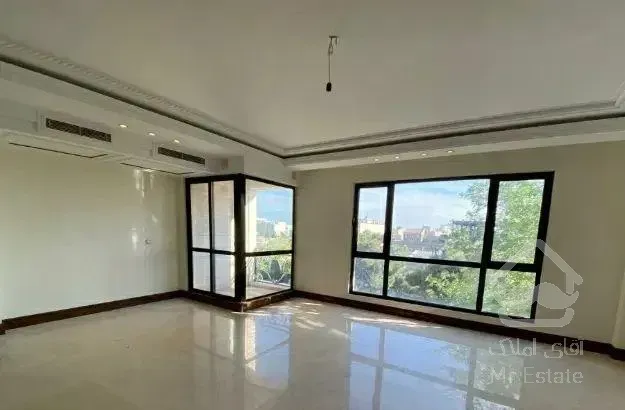 ۱۲۶متر/فول امکانات/کلیدنخورده/سالن پردهخور/تکواحدی