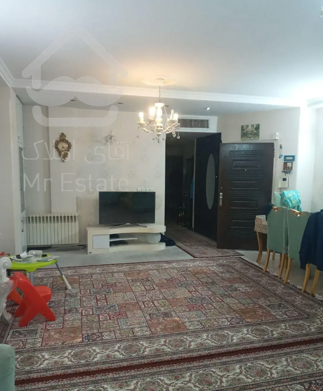 ۱۰۰ متر / ۲ خواب / جمالزاده بالای بلوار