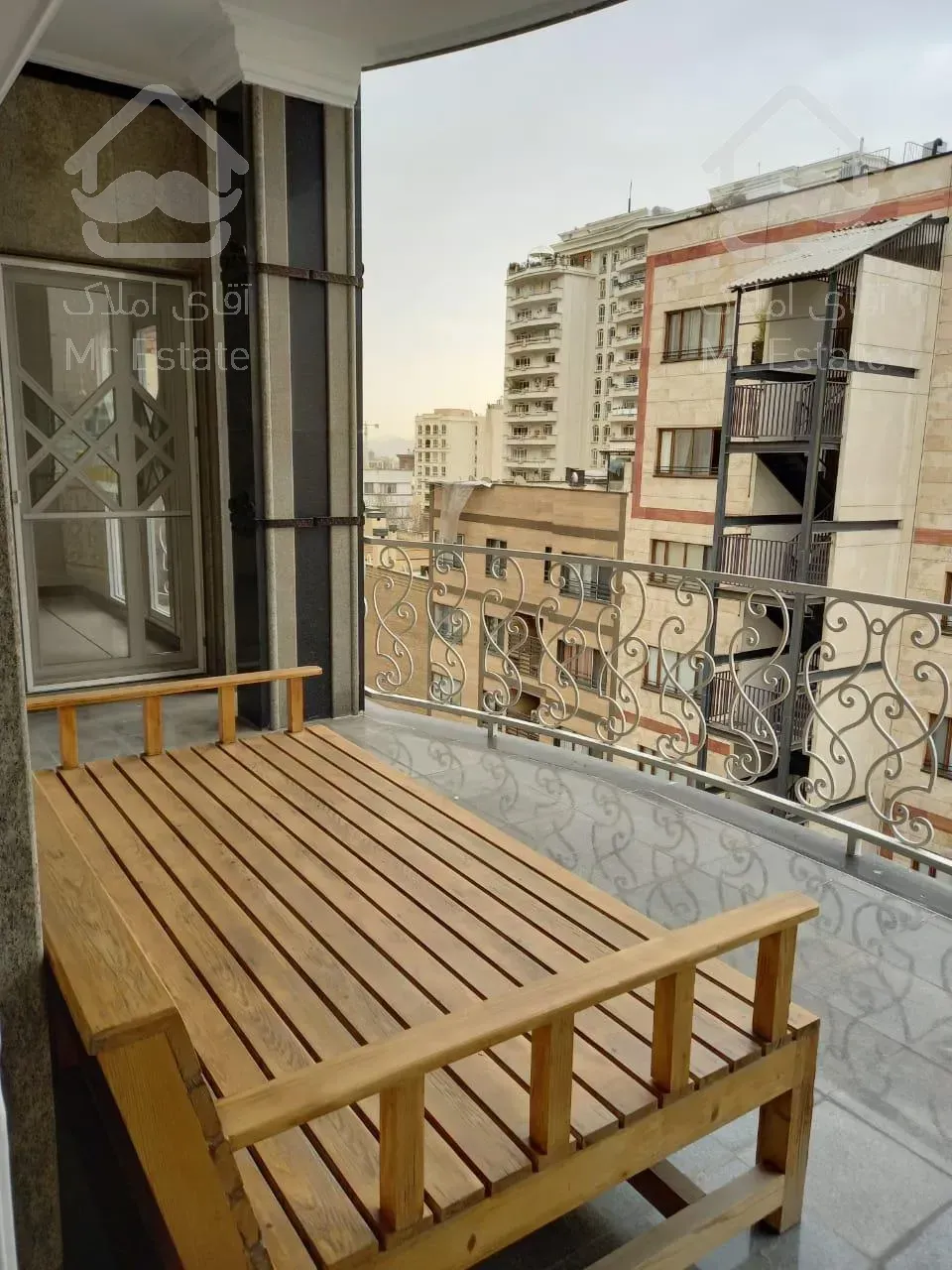 اجاره و رهن آپارتمان کامرانیه 220  متر اکازيون