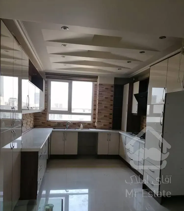 فروش آپارتمان ۱۸۱ متری ۳ خوابه در قبا