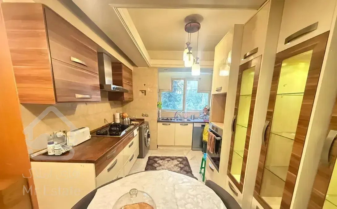 اپارتمان ۲۰۰ متری تک واحدی گلسنگ