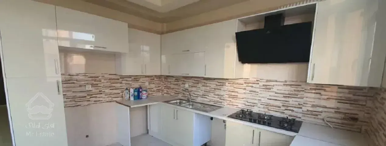 ۱۰۳ متر آپارتمان امیر آباد فاطمی غربی در حد نو