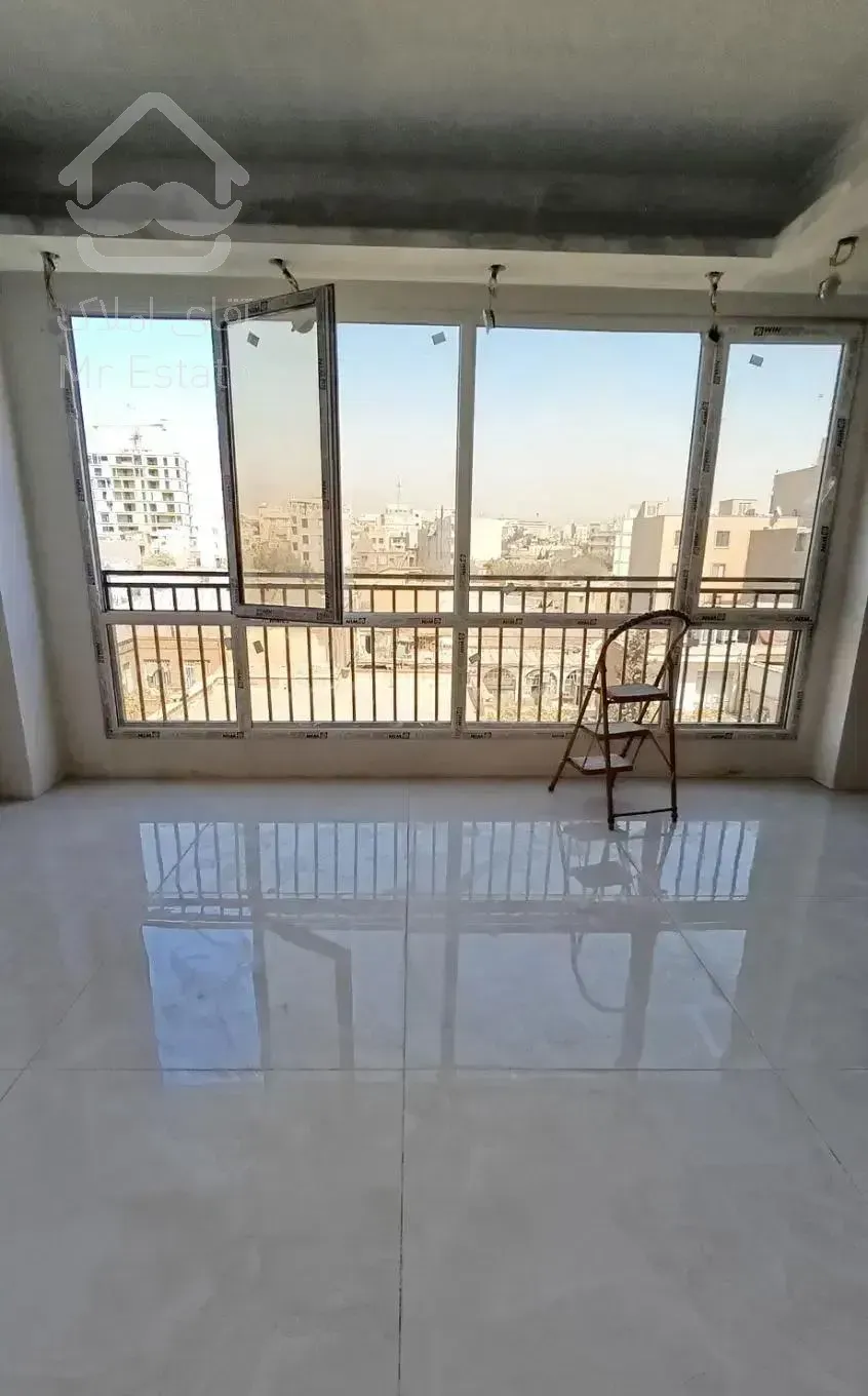 ۱۴۰ متر // کلید نخورده // تک واحدی