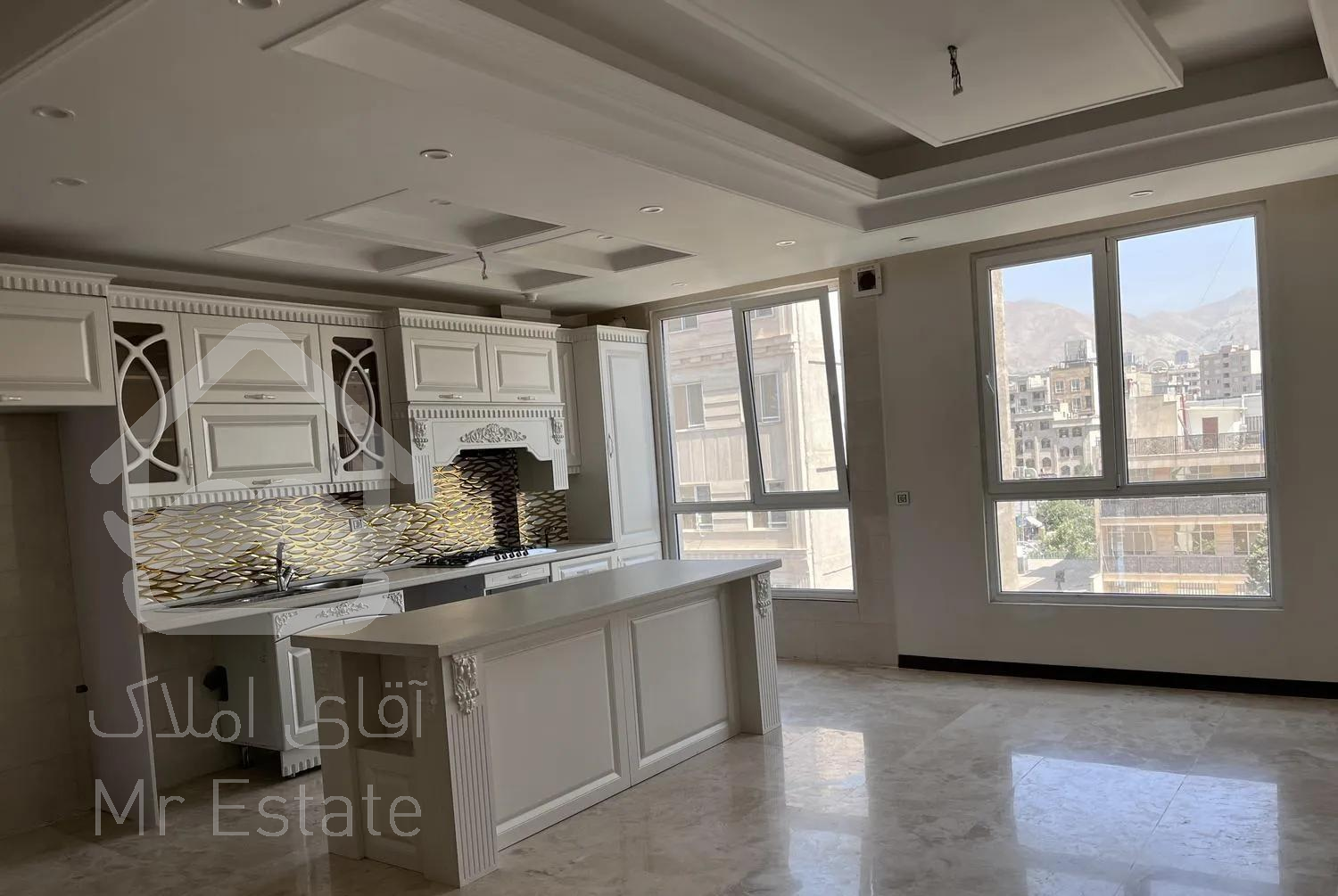 ۱۰۵متر / فول امکانات/جنوبی آفتابگیر/ خوش نقشه