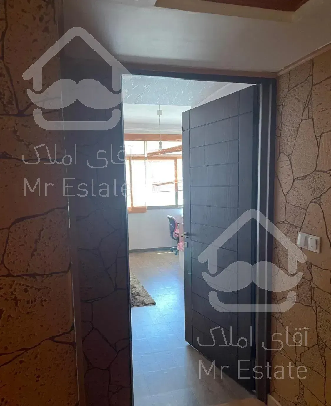 آپارتمان ۱۸۰متر،فول امکانات،چهارباغ بالا