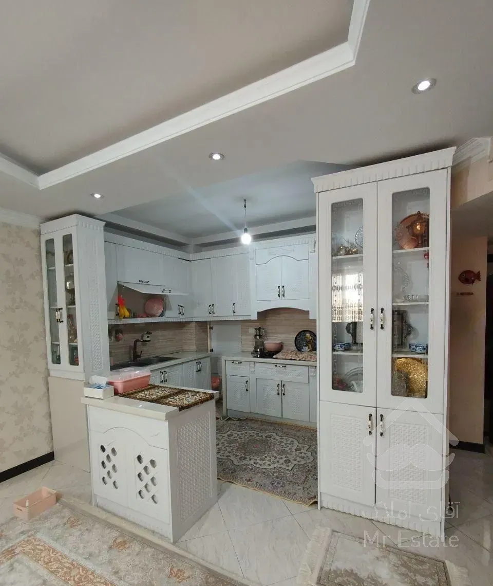 60متری با پارکینگ سندی/کم واحد شخصی ساز /وام دار *