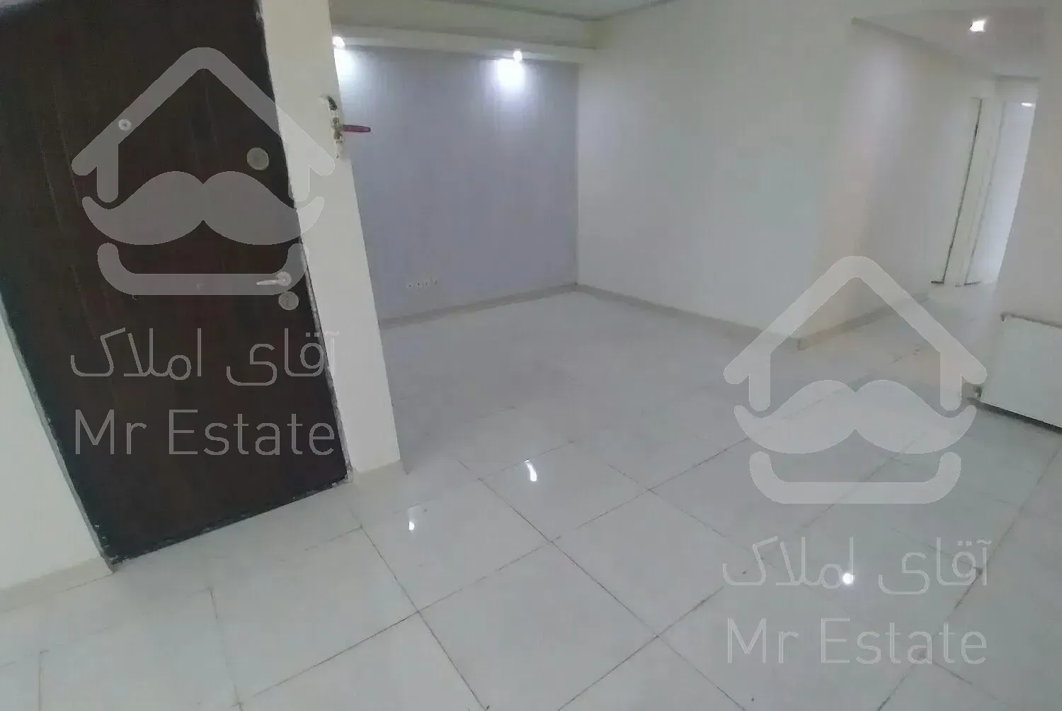 ۸۱متر گلها / نوساز / مالک منعطف