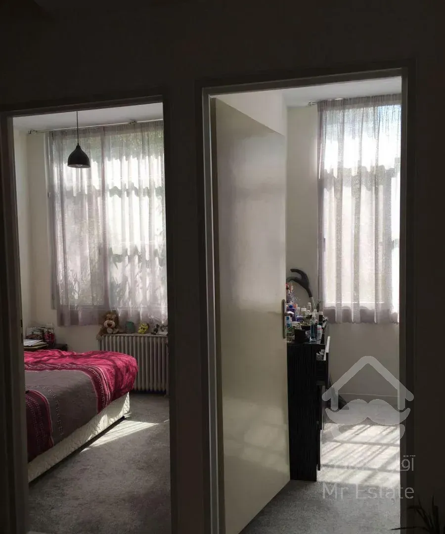 ۷۰ متر ۲خواب / پارکینگ سندی / *تهرانویلا