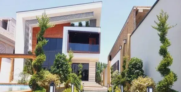 فروش باغ ویلا فوق لوکس تریبلکس ۱۰۰۰ متری در شهریار