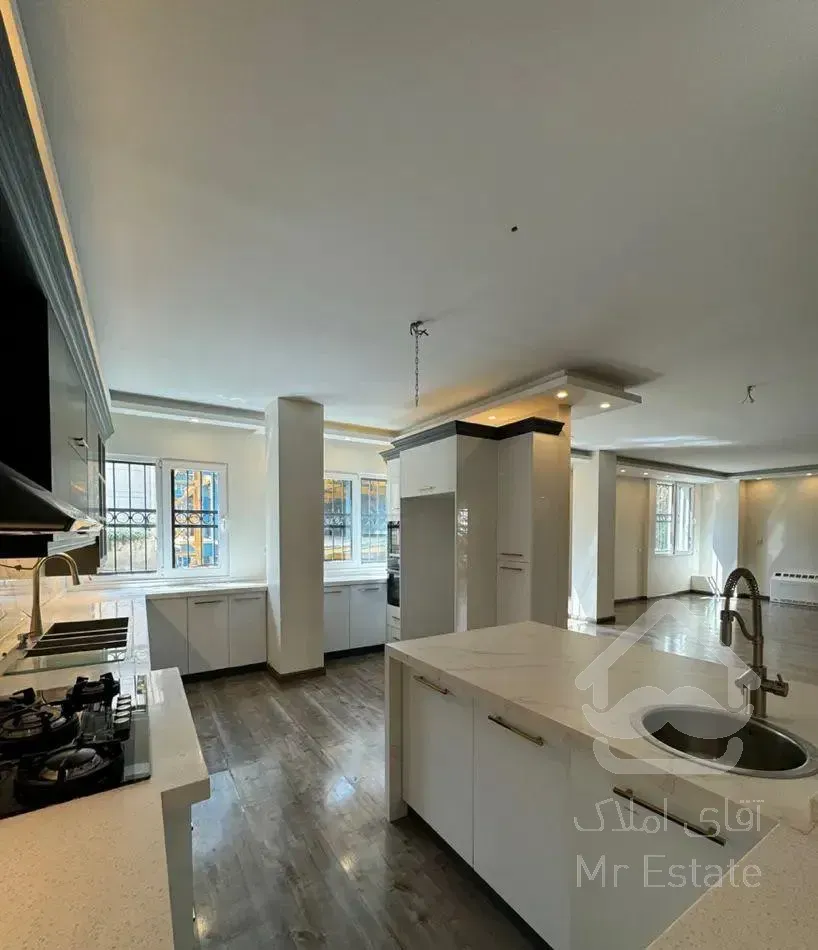 زعفرانیه ۲۹۰متر ۴خواب نوسازی شده