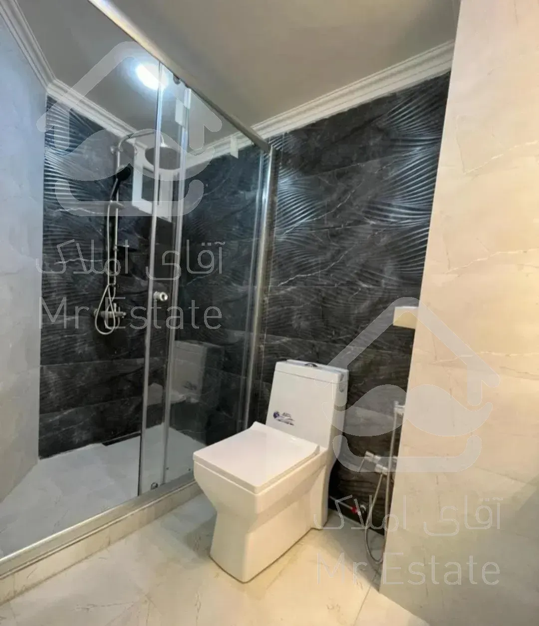 ۲۴۰متر ۳خواب (پارک‌ملت)