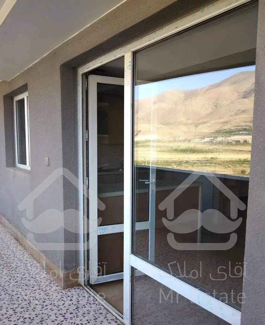 154متر،سه خوابه، برج G، شهرک چیتگر