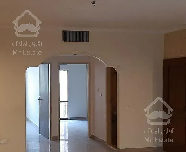 آپارتمان ۸۰متری۲خوابه با پارکینگ و انباری