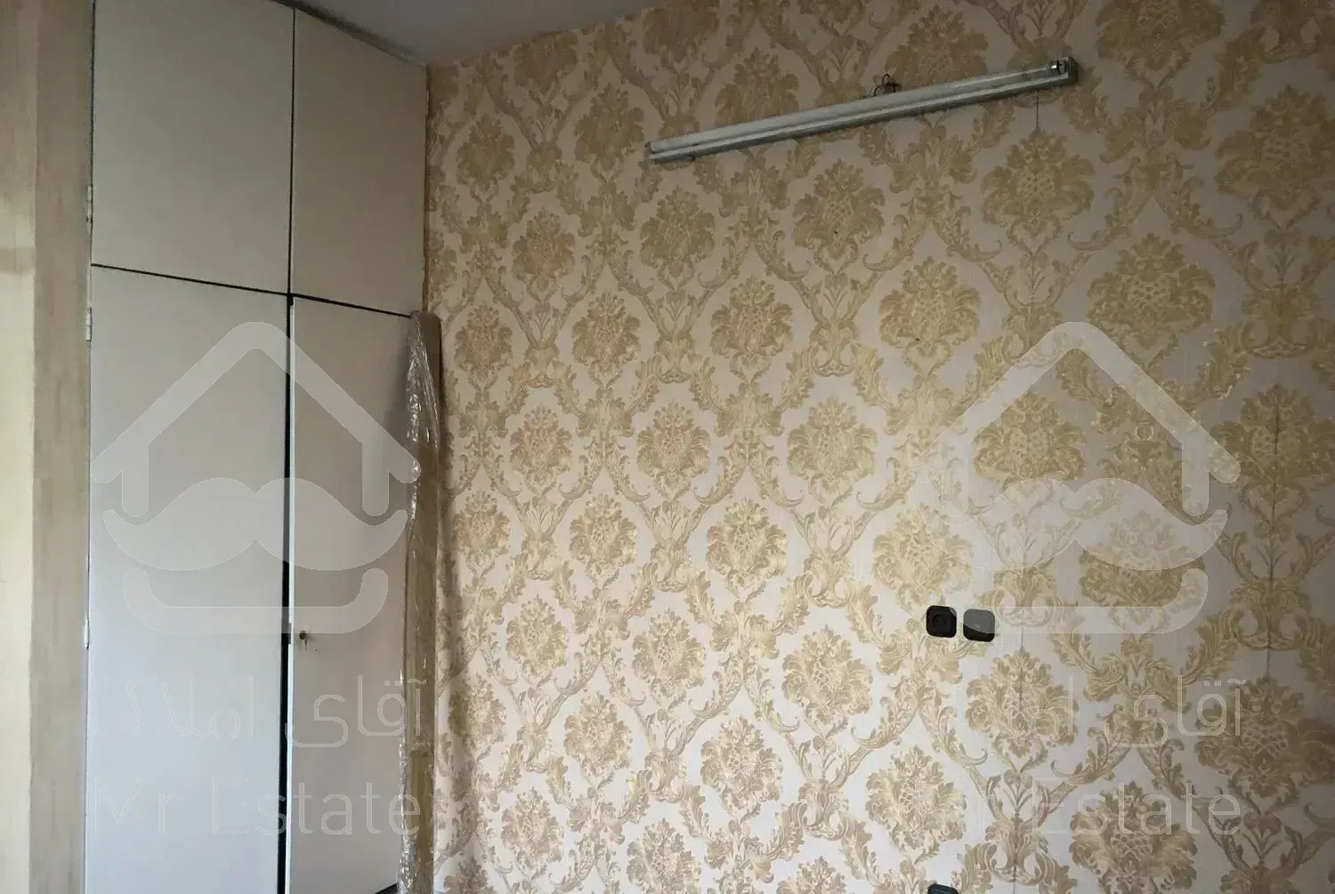 ٩٠ متر تکخواب