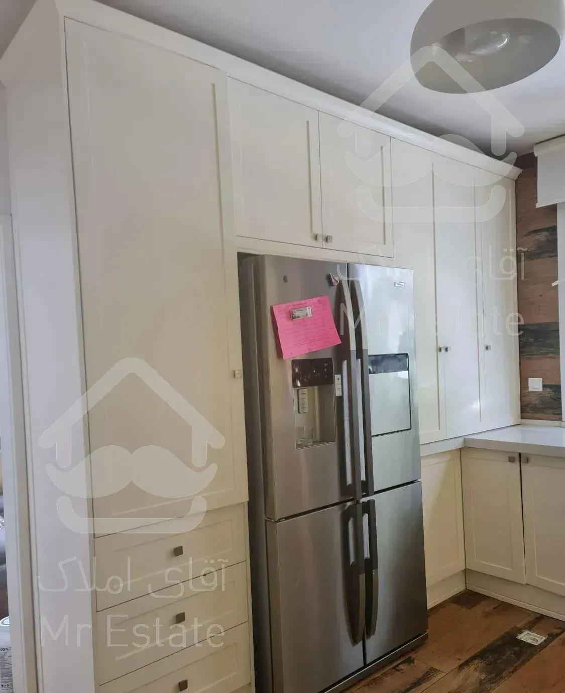 آپارتمان ۱۳۰ متری