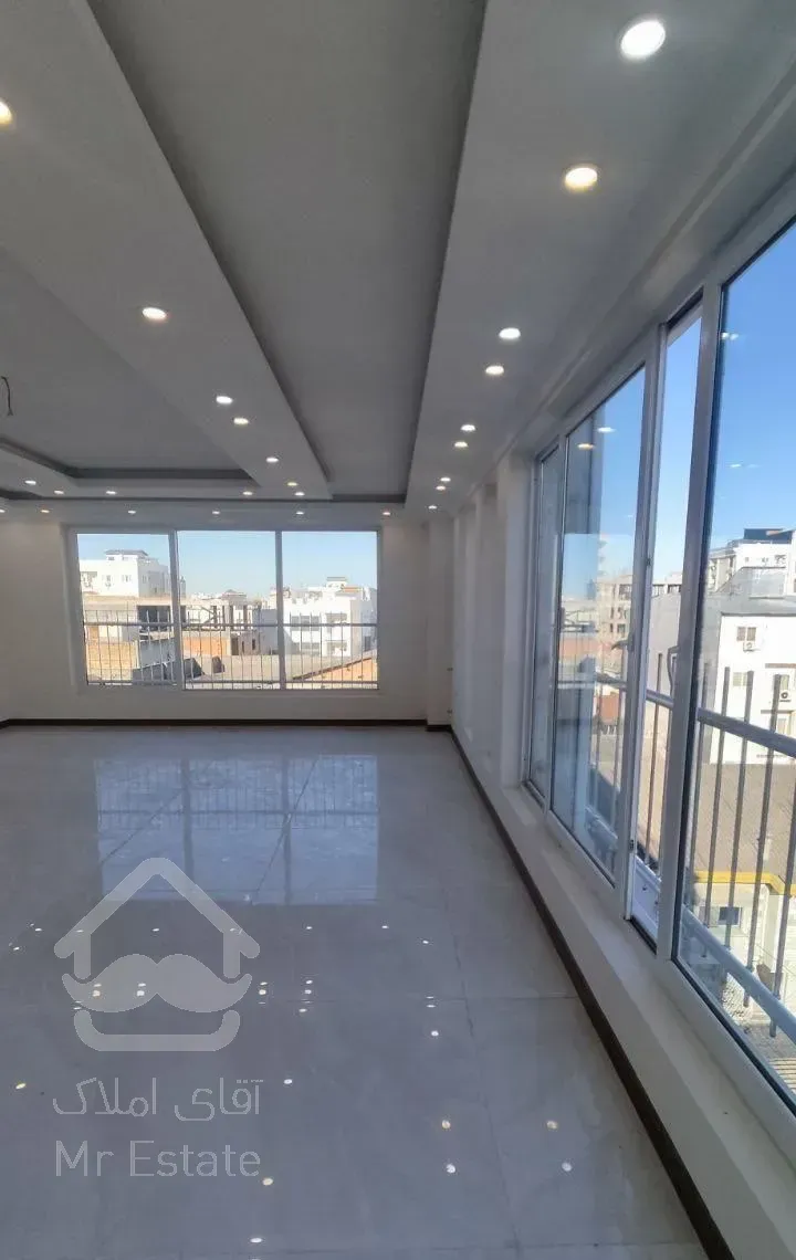 فروش آپارتمان ۱۳۵ متری ۲ خواب خ هراز