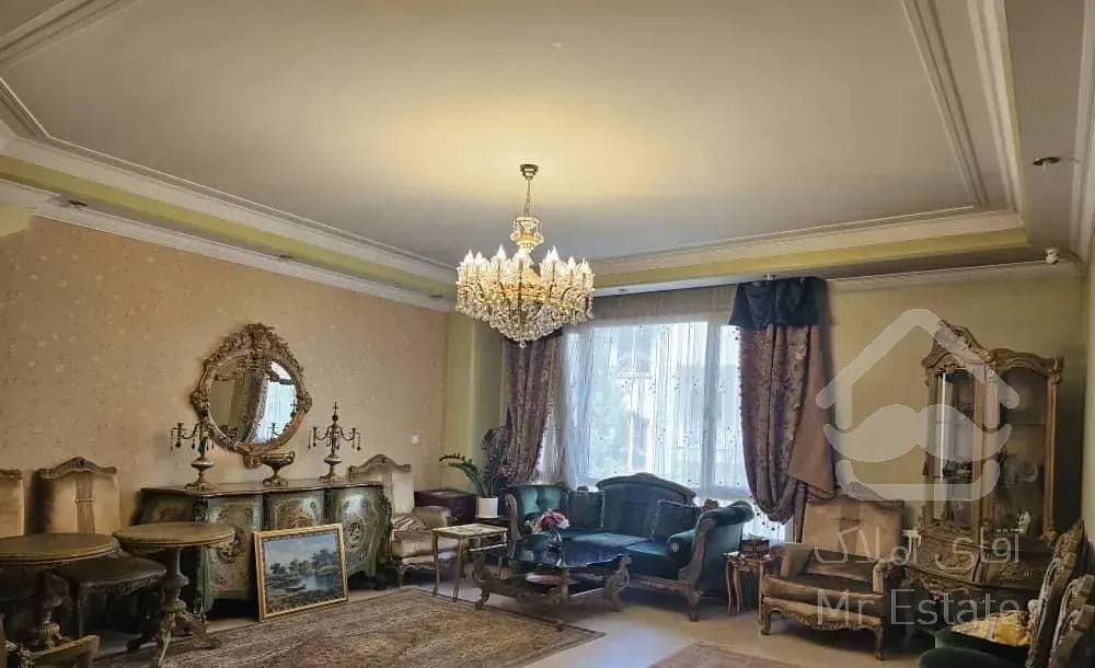 آپارتمان ۱۳۰ متر/۳ خواب/غرق نور