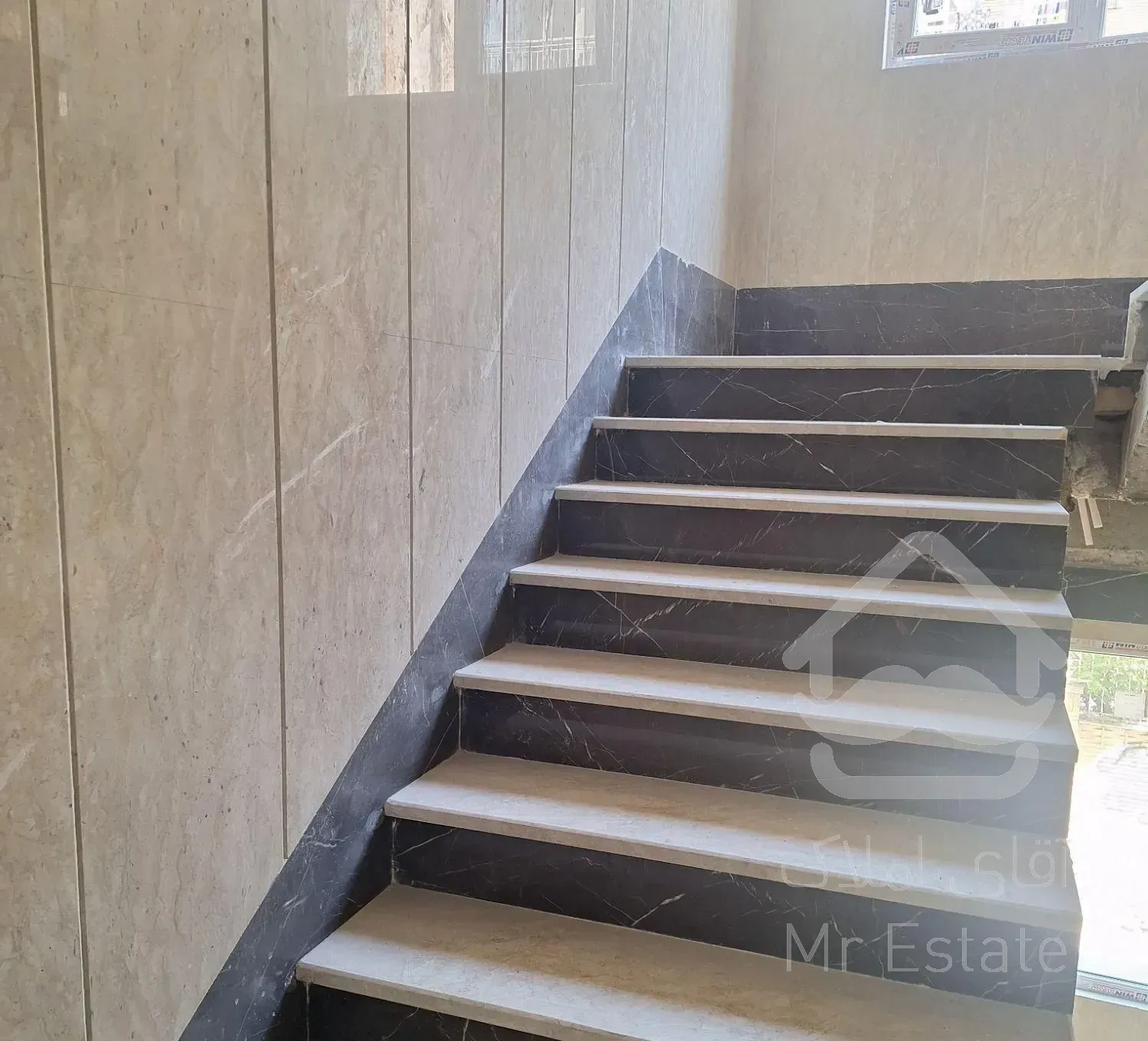 آپارتمان ۷۰ متری ۲ خوابه فول نوساز