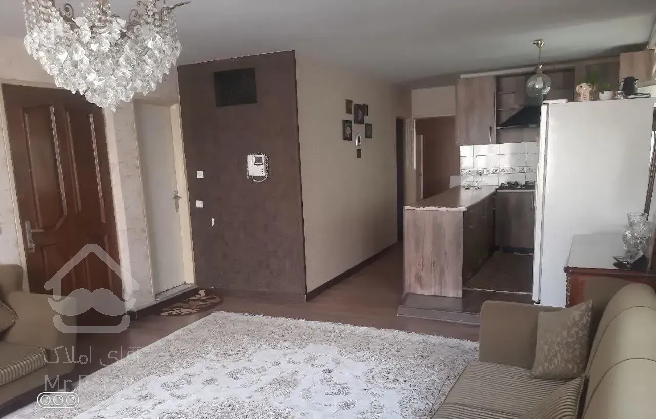 فروش آپارتمان ۶۷.۶ متری ۲ خوابه طبقه ۱ حوالی آبشار