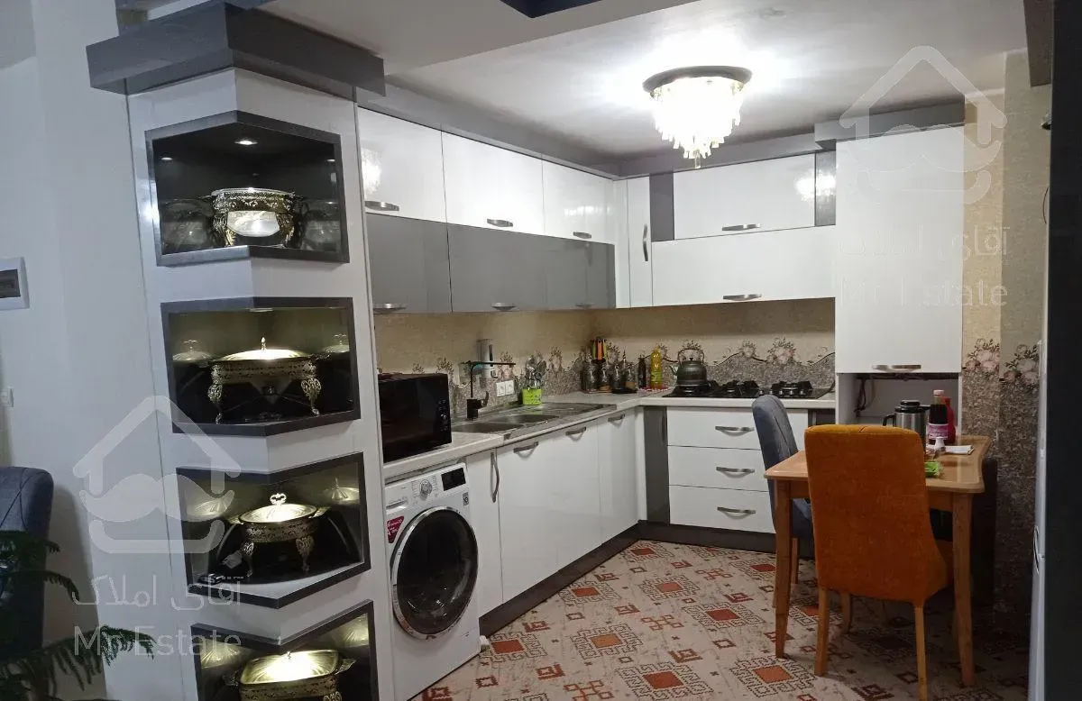 واحد 112 متری از ساختمان پنج واحدی در صدرا کوهسار