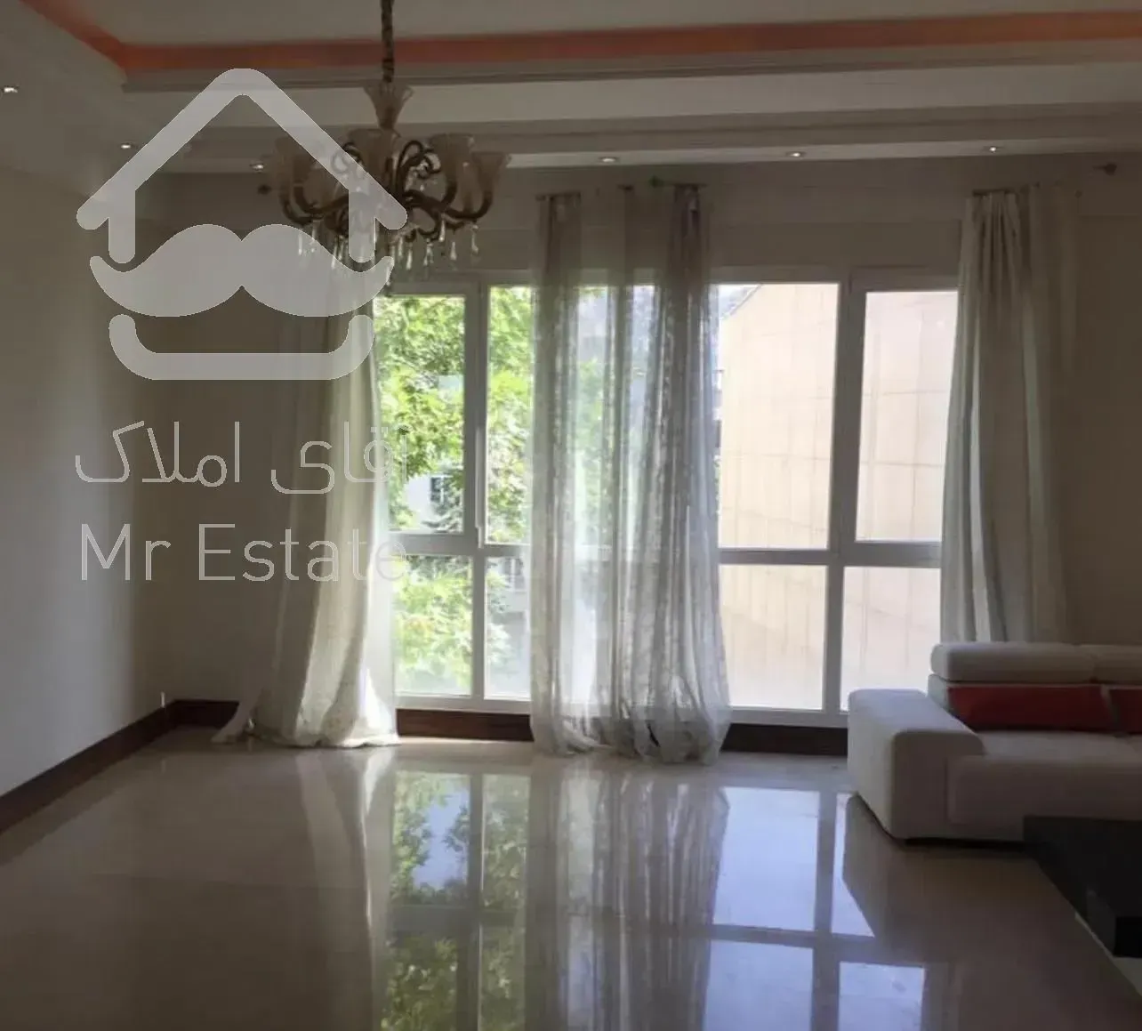 درکه باغستان ششم ۱۵۰ متر ۳ خوابه تراس ۲ پارکینگ