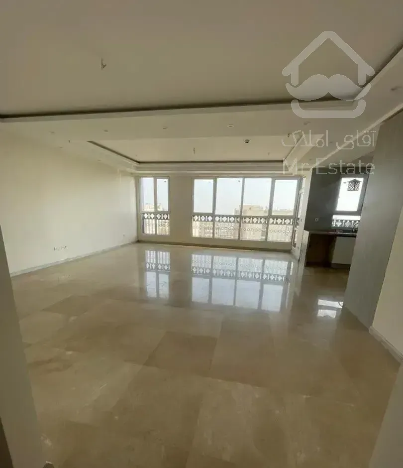 ۱۳۰ متر/۳ خواب/سالن پرده خور/ پونک