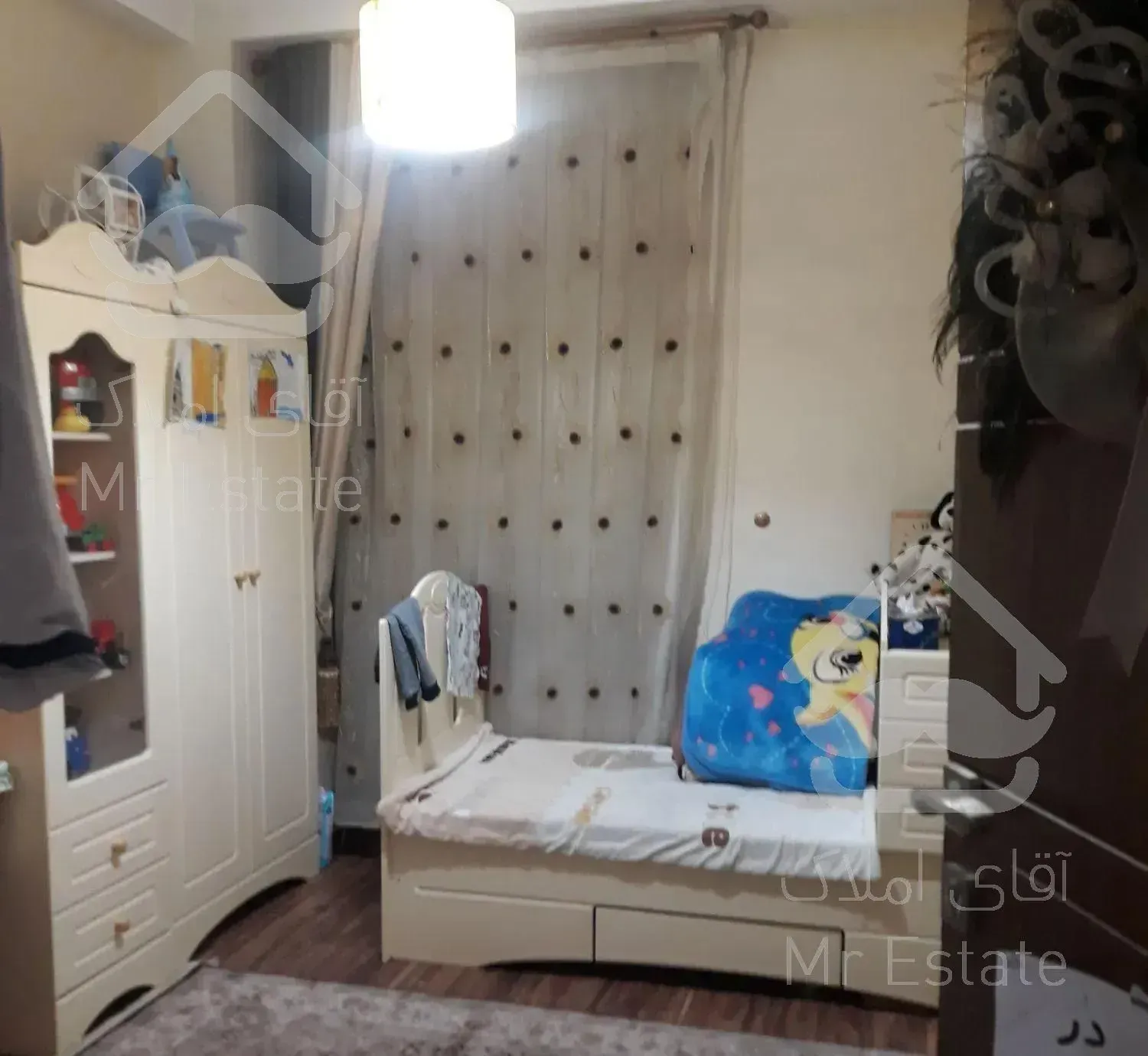 ۹۴ متر ۲ خ فول امکانات در  مجتمع بیمه