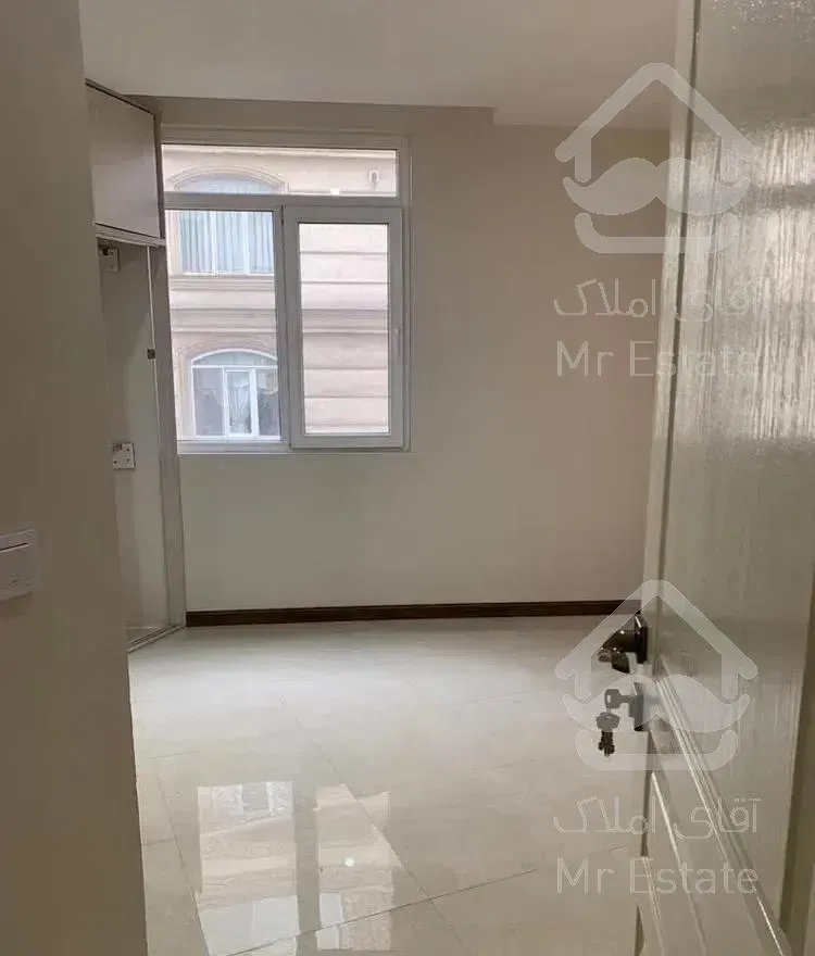 قلهک   ۱۰۵ متر تخلیه   قرارداد ۱۸ ماهه