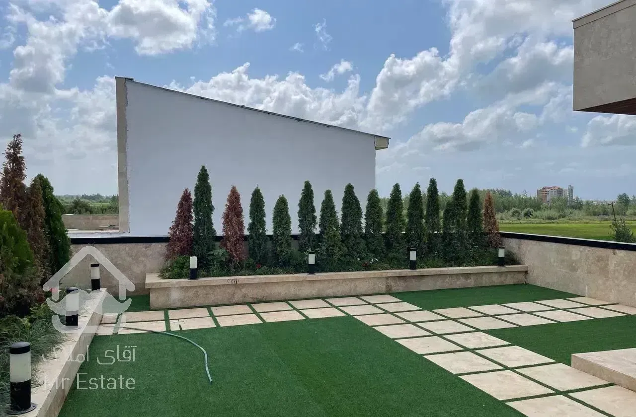 ویلا ۳۵۰ متری استخردار در منطقه جنگلی محمودآباد