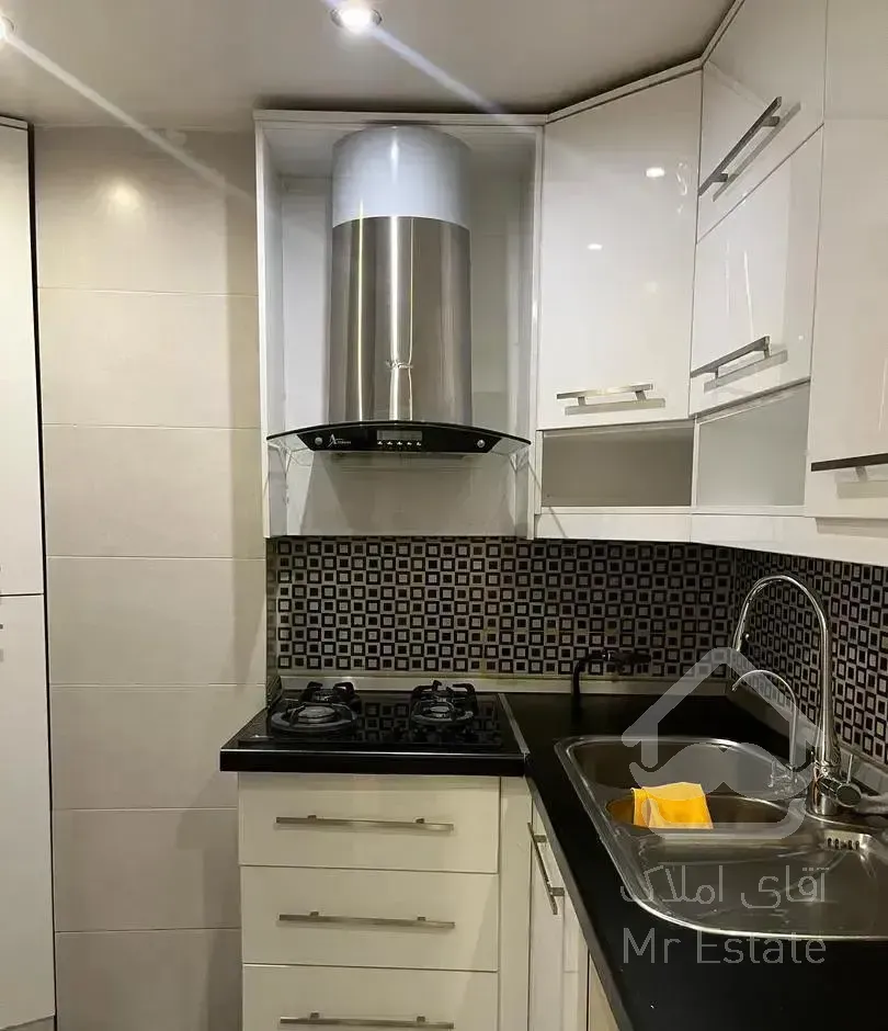 اوین صد متر دو خواب  موقعیت اداری