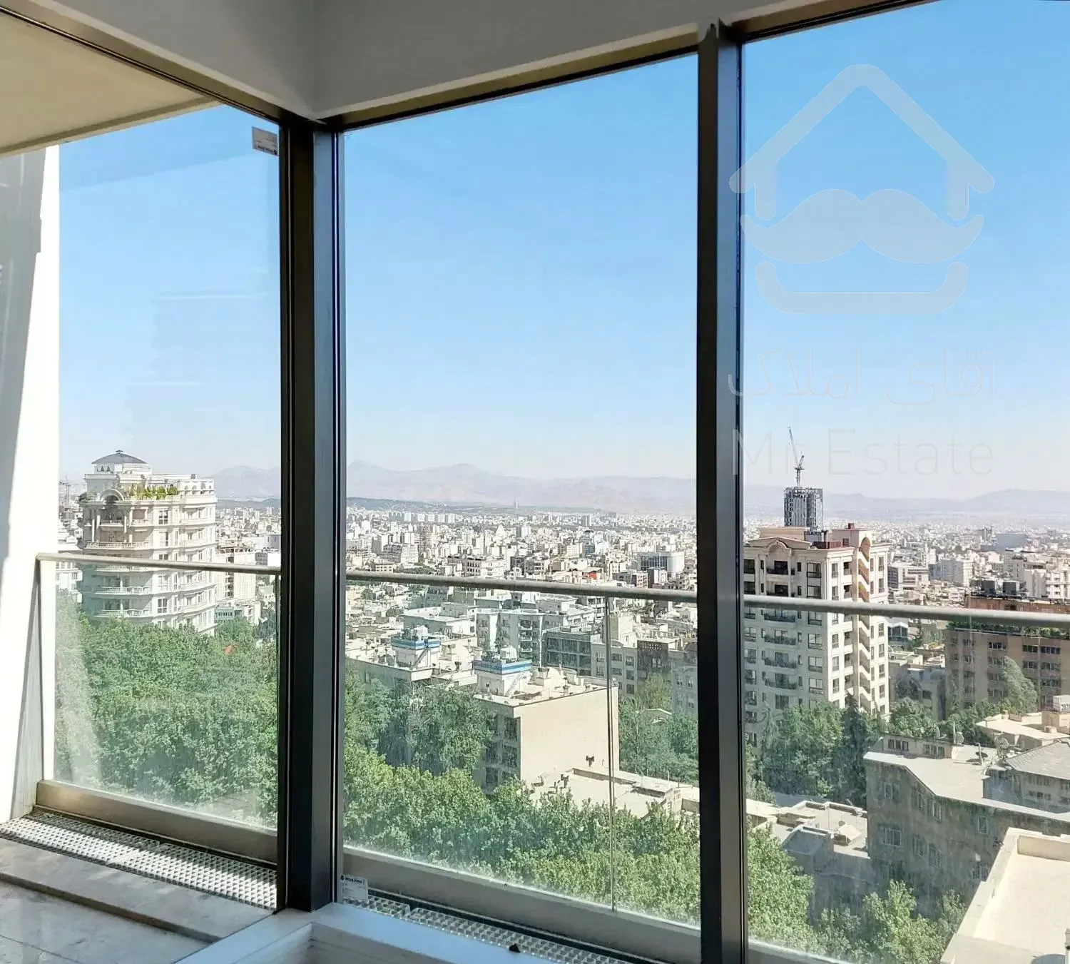 برج باغ مجلل مرجان/۴۰۰ متر(قابل تهاتر و فروش فوری)