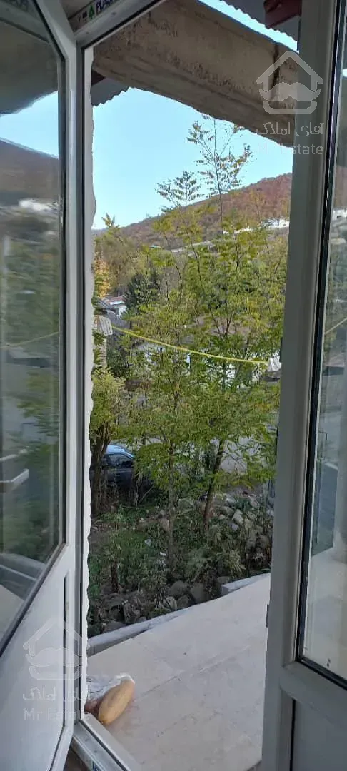 دو طبقه و یک انبار ۴۲ متری،طبقه بالا تکمیل