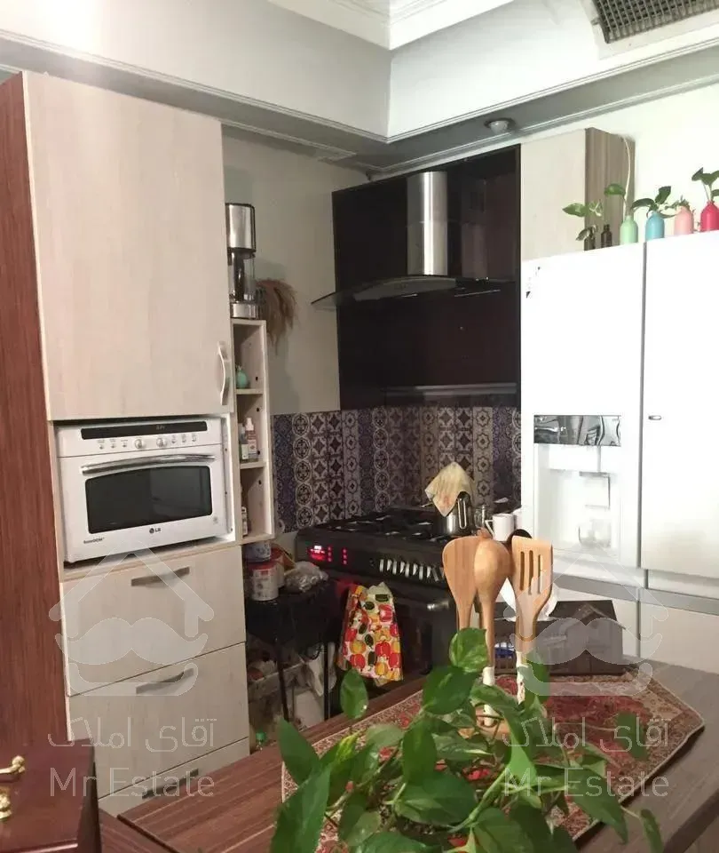 بی واسطه جنب پارک هنر مندان حدود ۹۰  خانوادگی