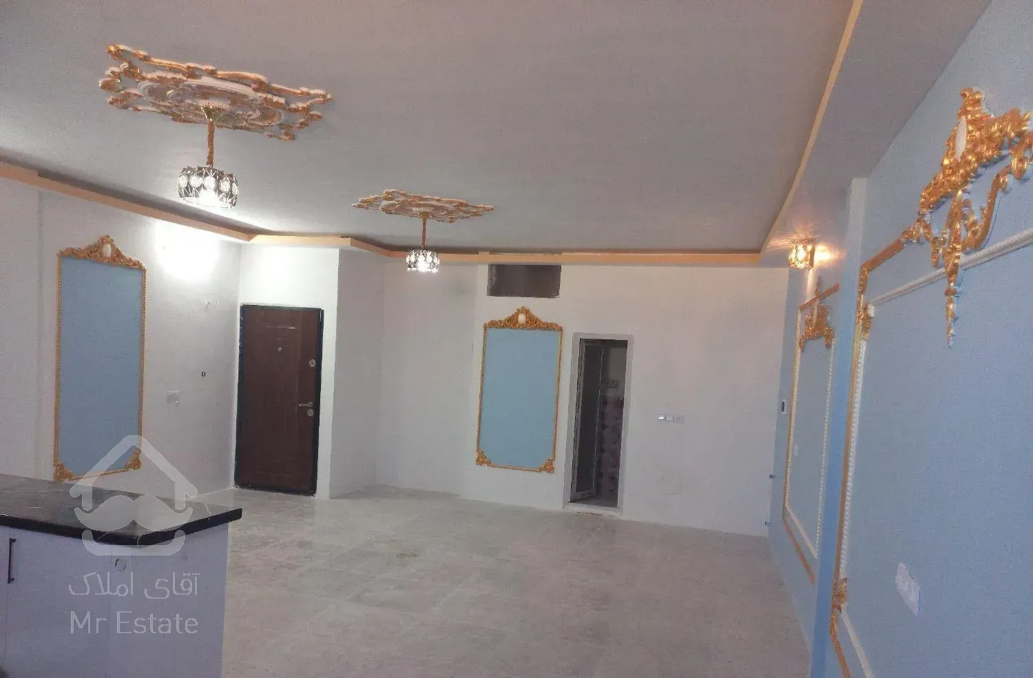 اپارتمان  ۱۴۰متر دوبلکس  حیاط دار طبرسی شمالی ۵۶