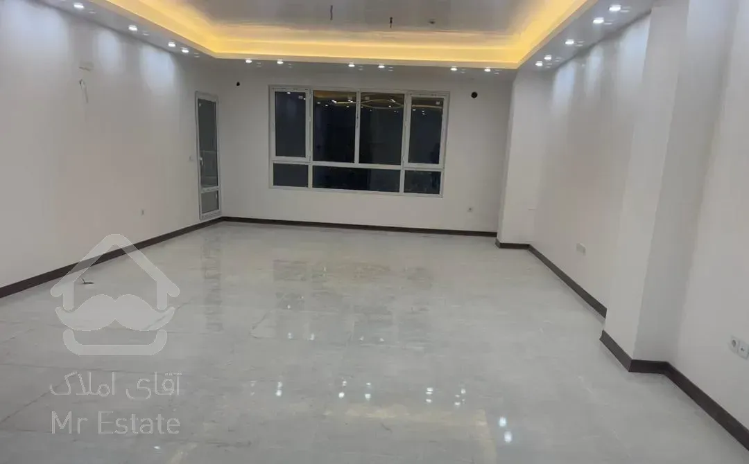 135 متر سه خواب کلید نخورده فول زواره