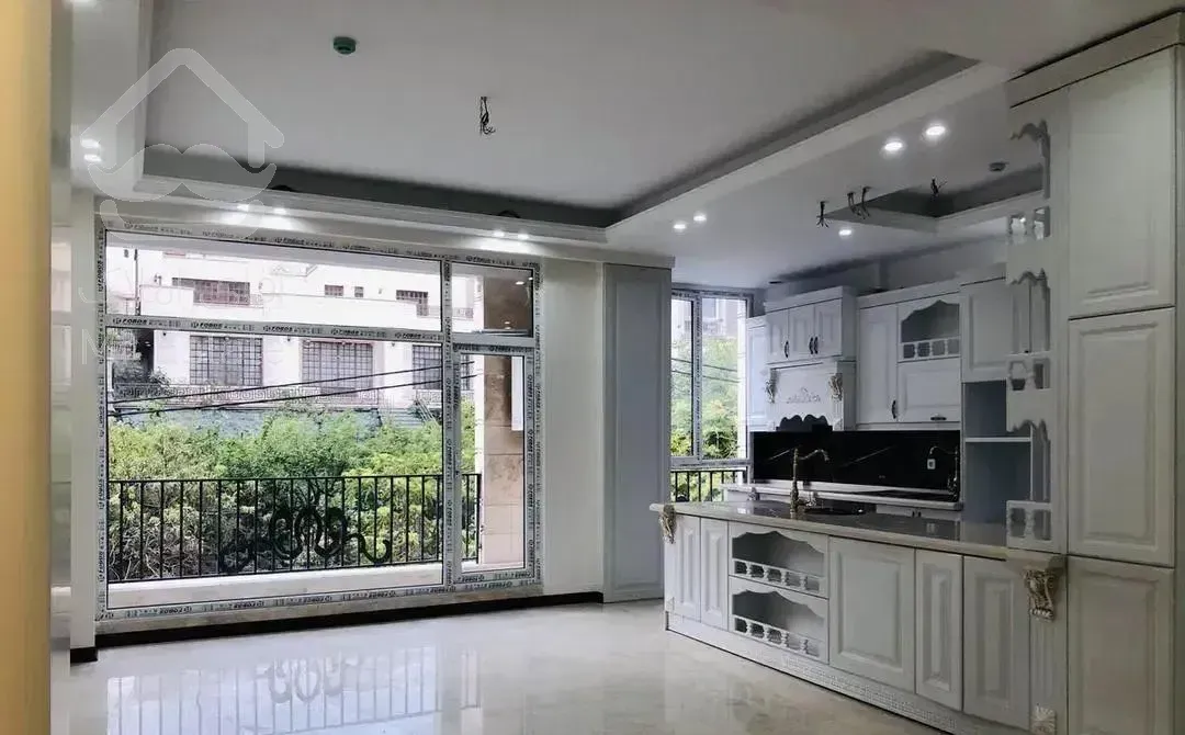 ۱۷۰ متر /۴ سال ساخت / ۲پارکینگ/ منطقه ۲