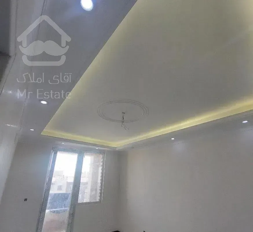 آپارتمان ۱۱۲ متری/طبقه دوم/الهیه غرب