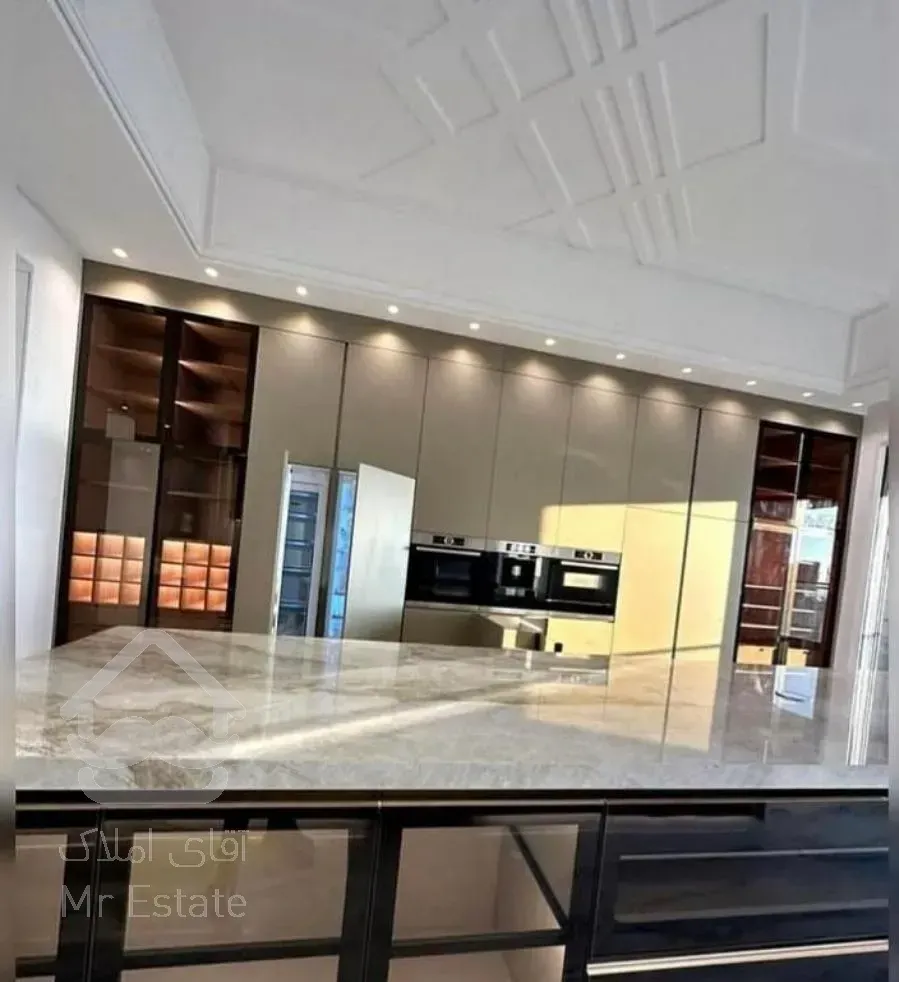 سهروردی شمالی ۱۵۰ متر لابی شاهکاری مدرن و چشم نواز