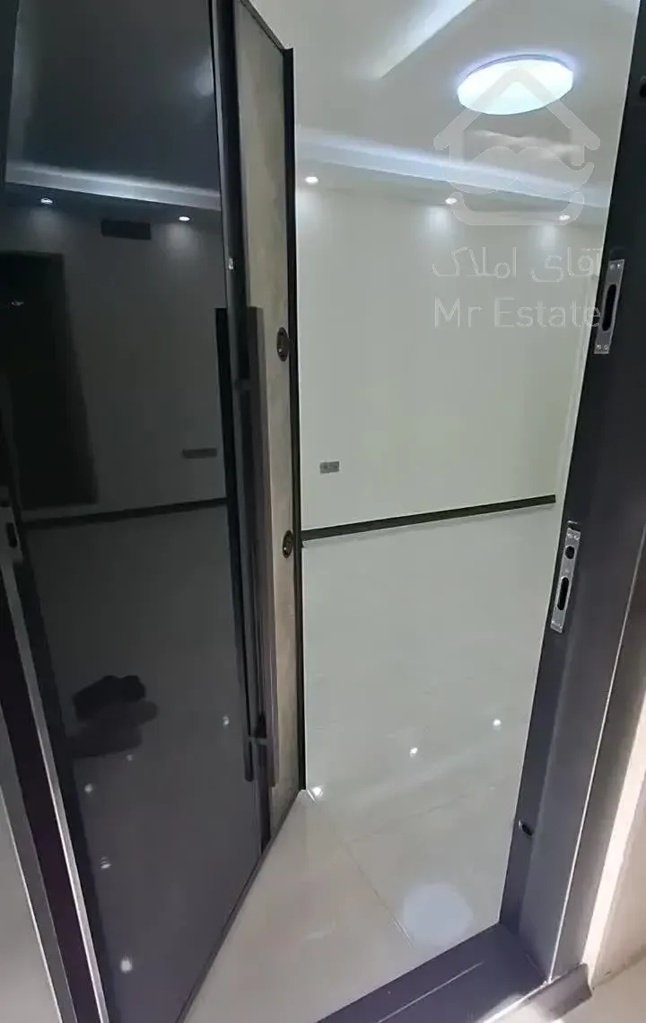 آپارتمان۴۰متری تکخواب خیابان آزادی ۱۲متر پاسیو