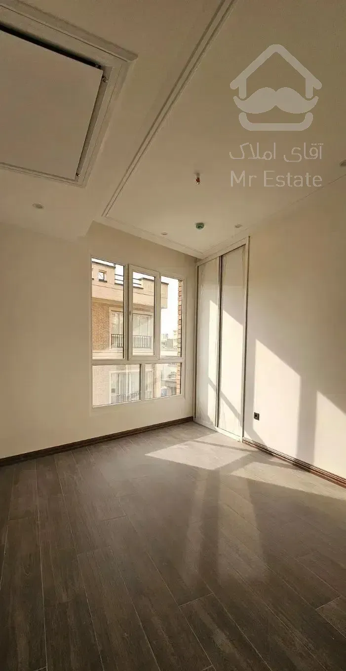 اپارتمان/۱۰۰متر/غرق در نور/پنجره قدی