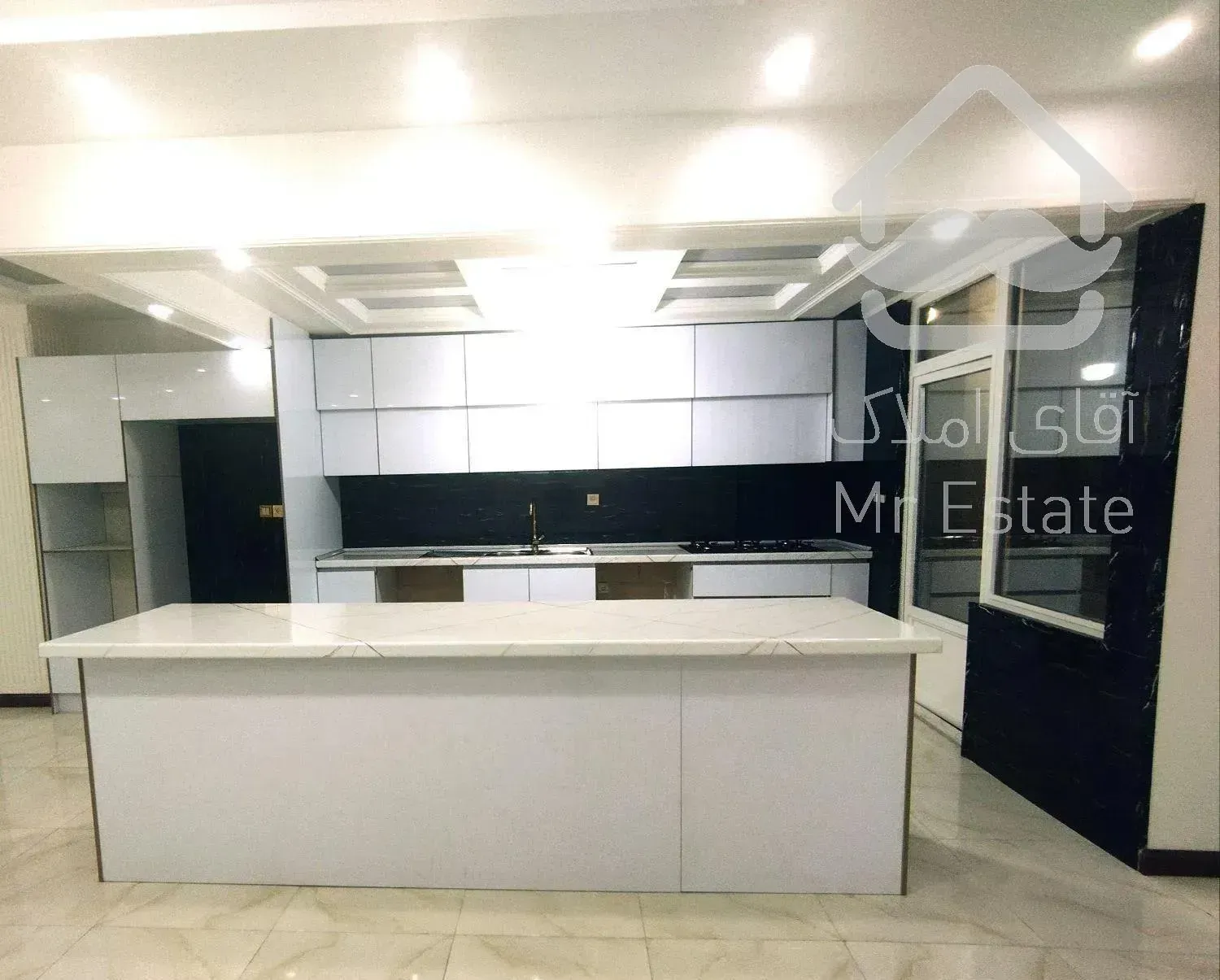 شمال غرب تهرانپارس 118متر،نوسازی شده،فول،ویو ابدی