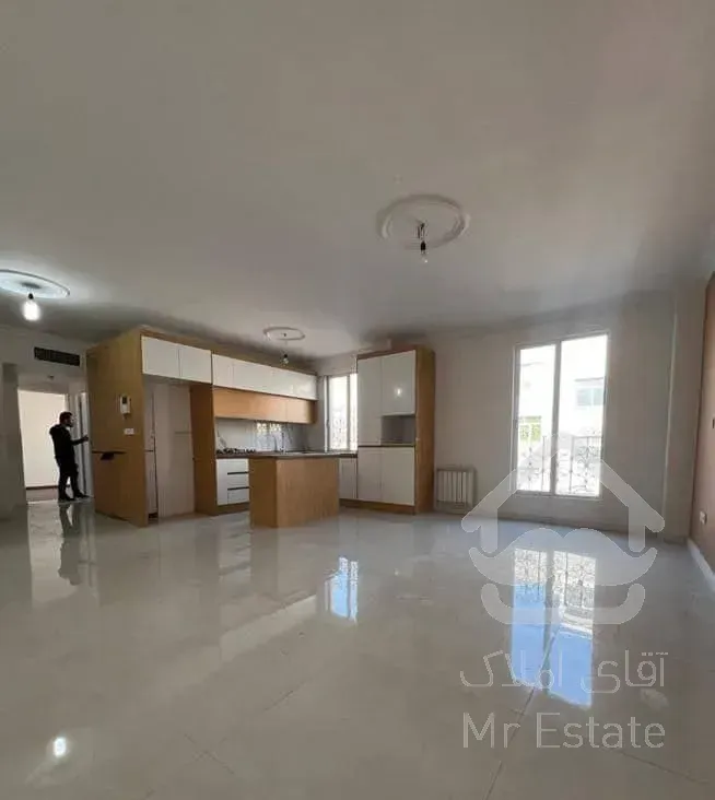 ۹۳متر/تکواحدی/سالن پرده خور رو به جنوب