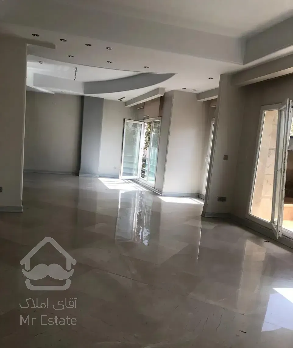 ۲۲۰مـتر/ولیعـصر تجـریش